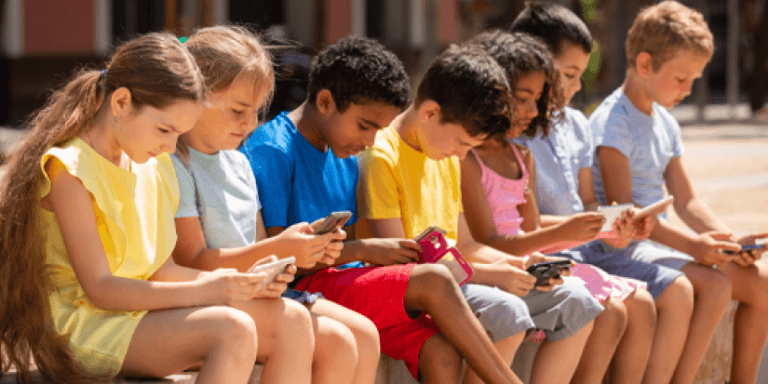 ECA Digital e redes sociais: o que muda para escolas?
